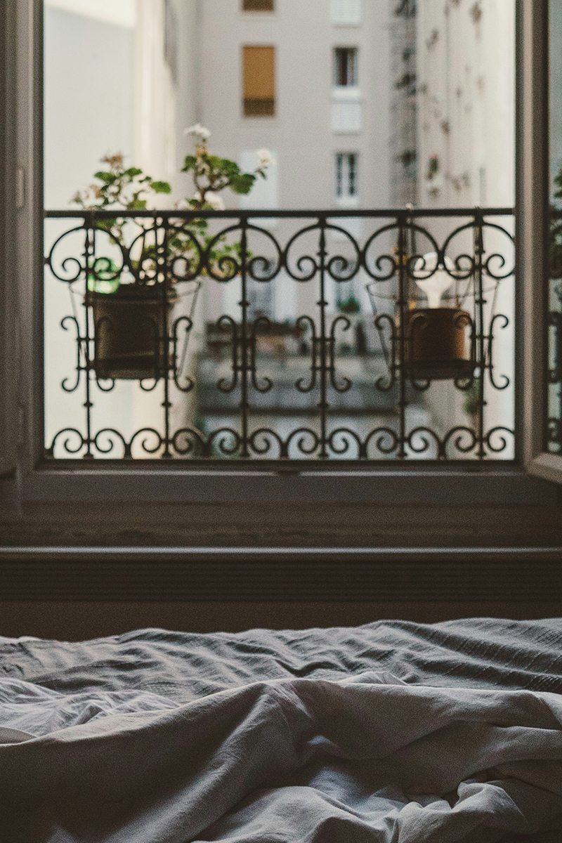 Sleep Tourism - Balcony view from a bed - Photo by John Towner - Kai interiors